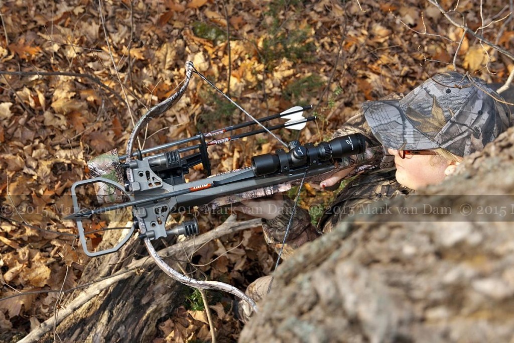 crossbow hunting photography [110515]A171