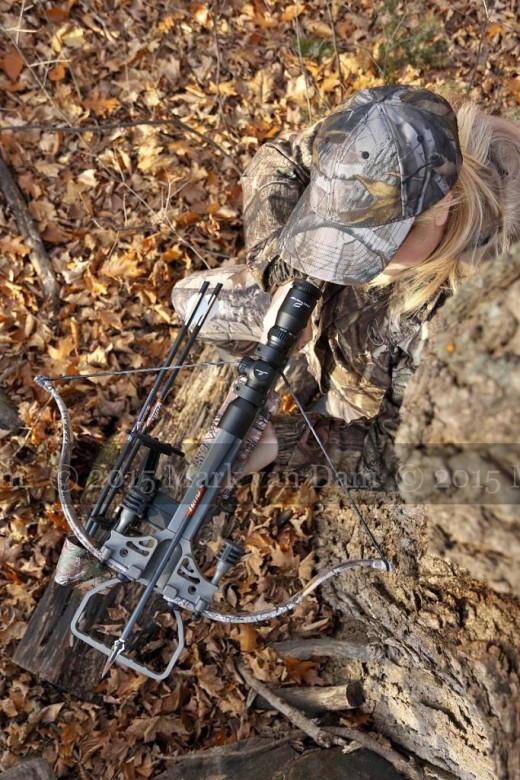crossbow hunting photography [110515]A176