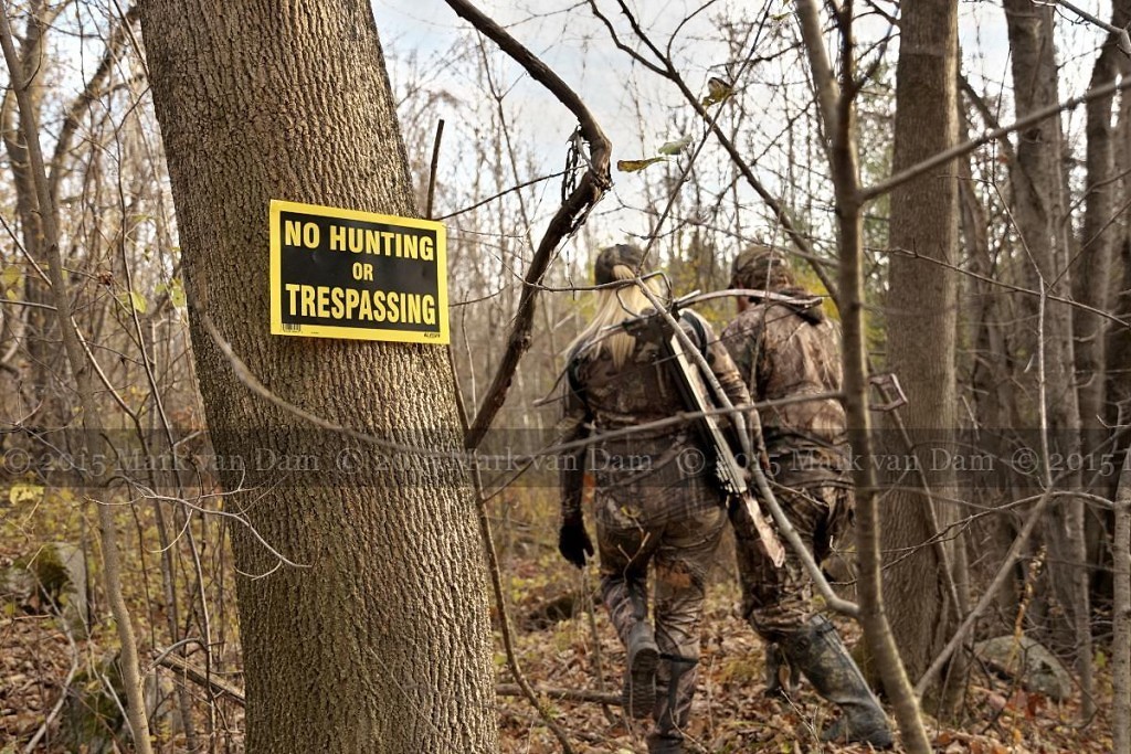 crossbow hunting photography [110515]A231
