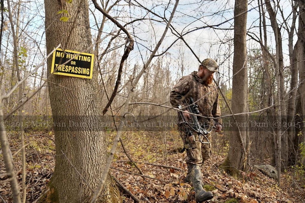 crossbow hunting photography [110515]A256