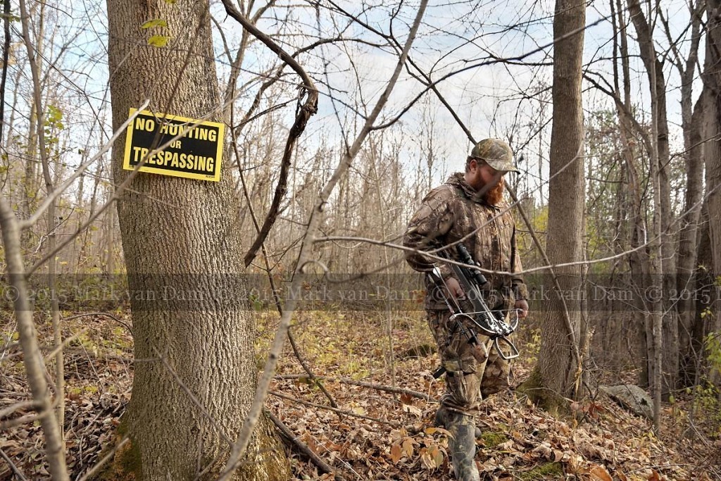 crossbow hunting photography [110515]A257