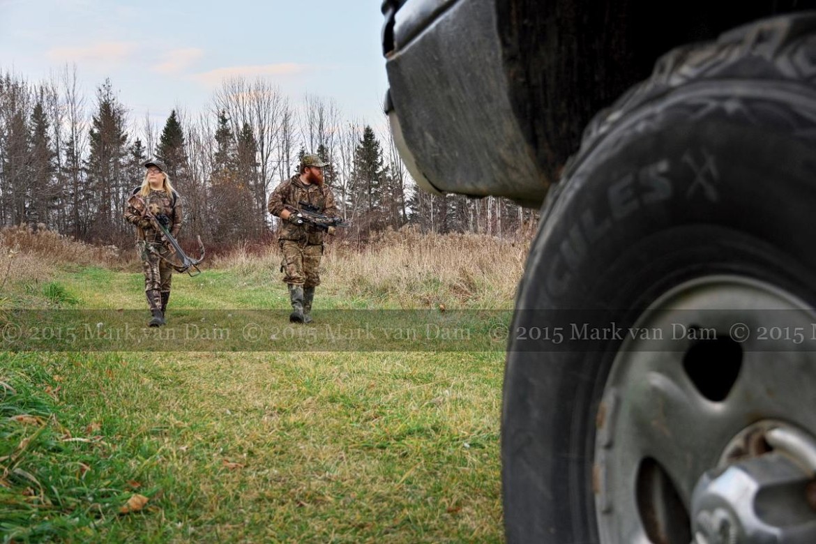 crossbow hunting photography [110515]A306
