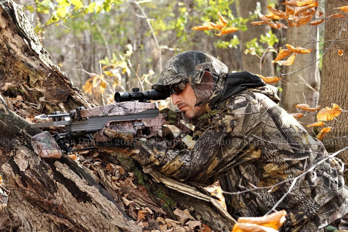 crossbow hunting photography [110515]B032