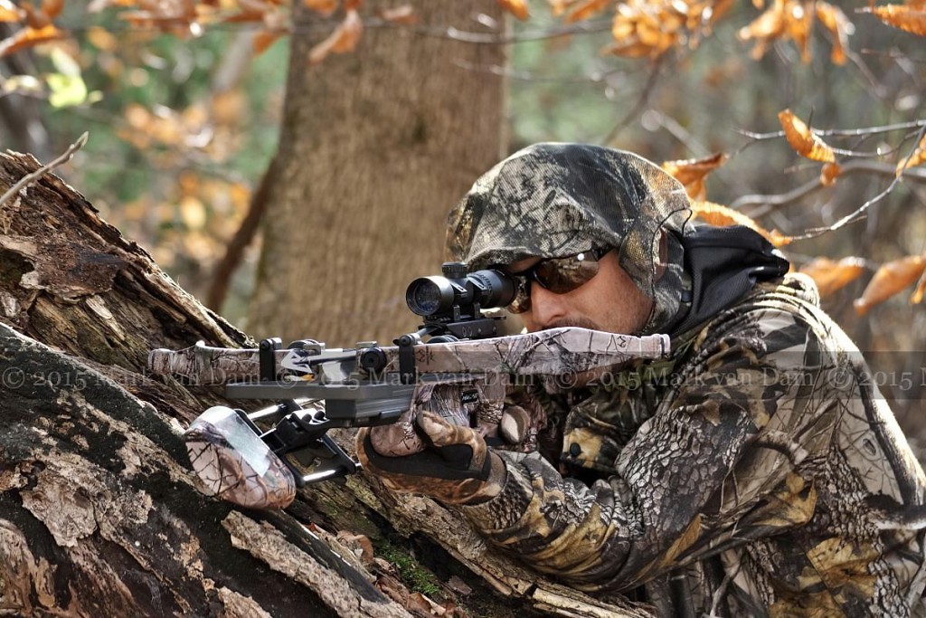 crossbow hunting photography [110515]B034