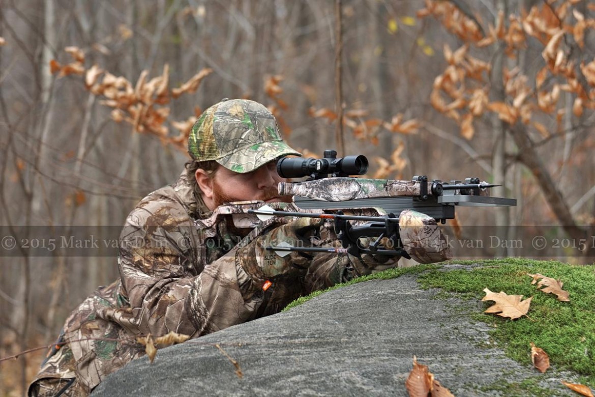 crossbow hunting photography [110515]B037