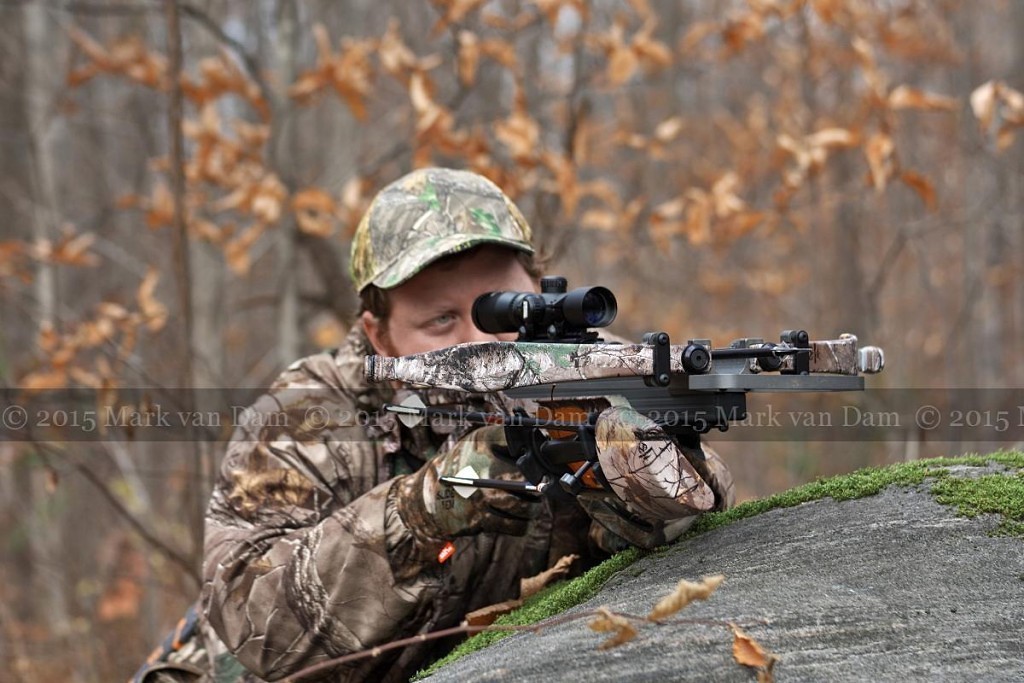 crossbow hunting photography [110515]B039