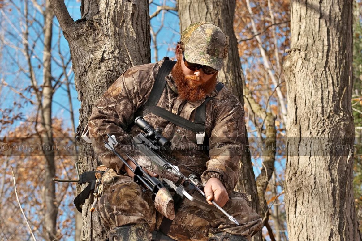 crossbow hunting photography [110515]B063