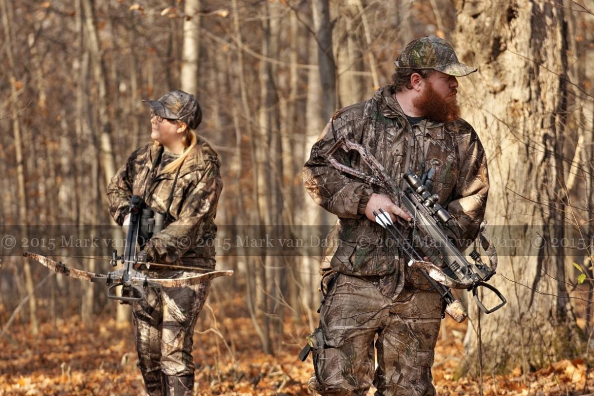 crossbow hunting photography [110515]B095