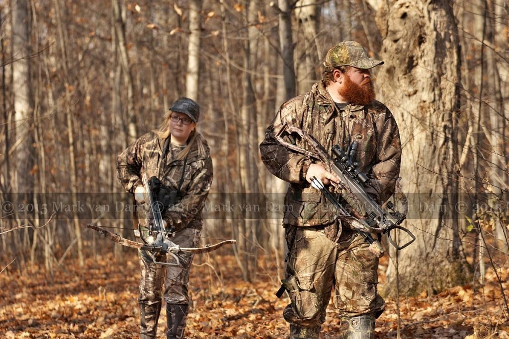 crossbow hunting photography [110515]B097