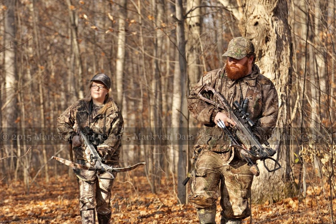crossbow hunting photography [110515]B098