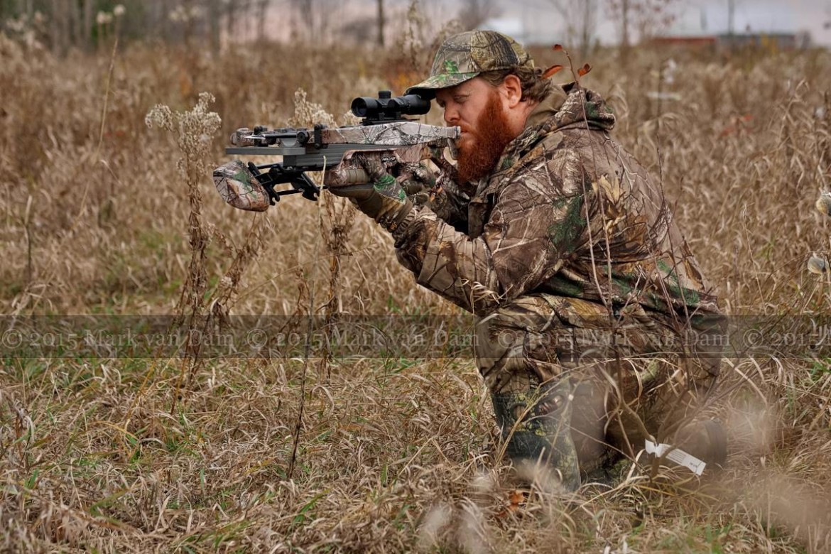 crossbow hunting photography [110515]B207