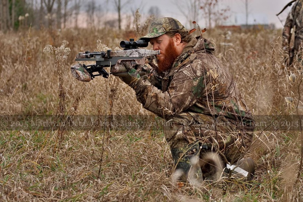 crossbow hunting photography [110515]B208