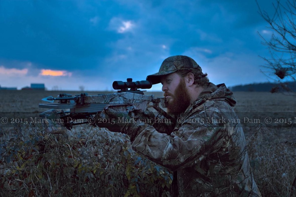 crossbow hunting photography [110515]C012 blue