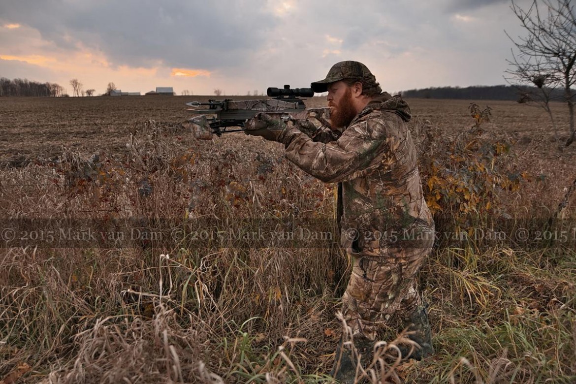 crossbow hunting photography [110515]C017