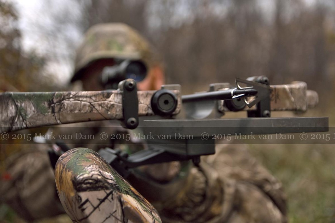 crossbow hunting photography [110515]C031