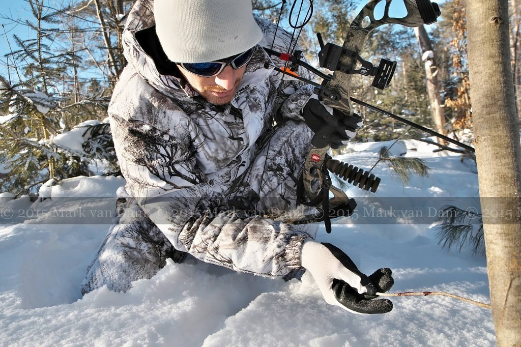 winter hunting photography B090