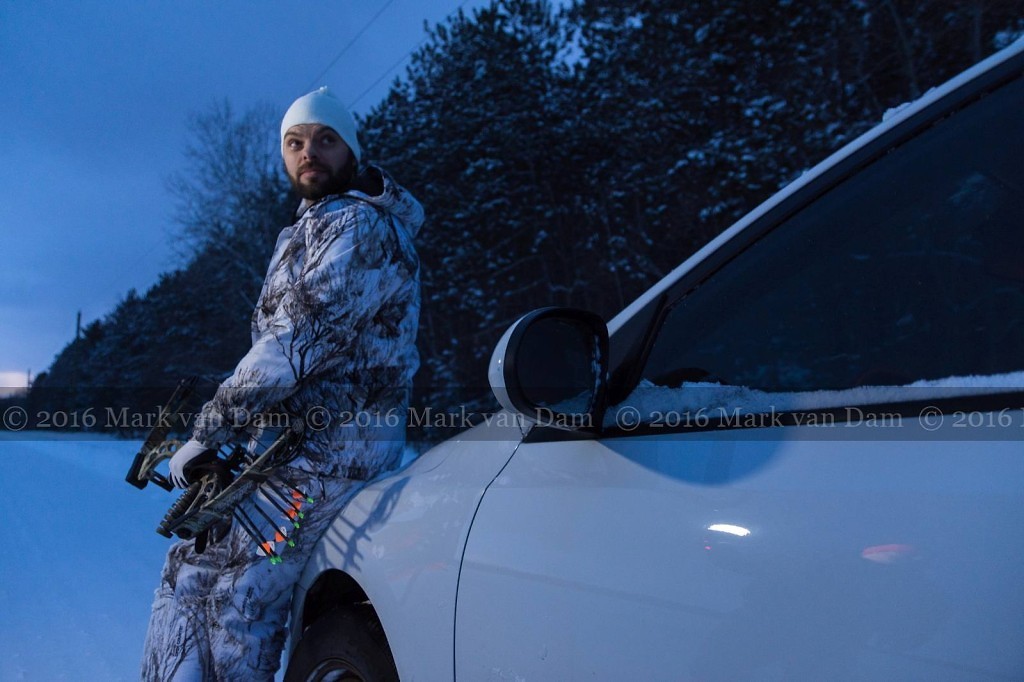 compound bow hunting photos winter A176