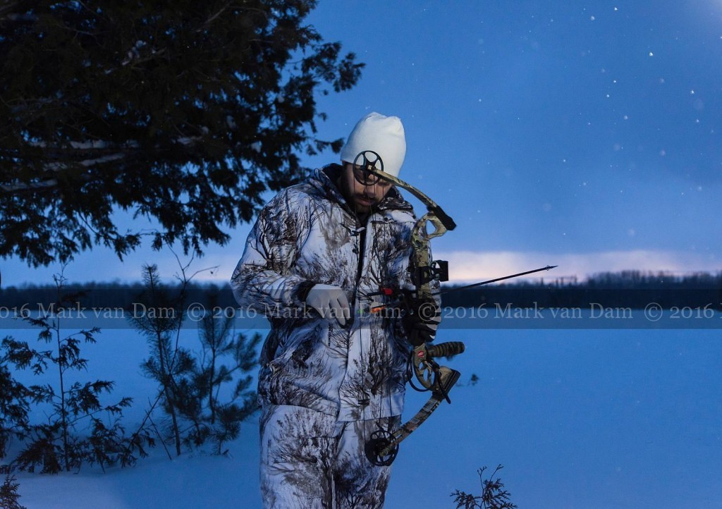 compound bow hunting photos winter A180