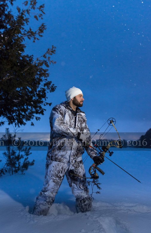 compound bow hunting photos winter A182