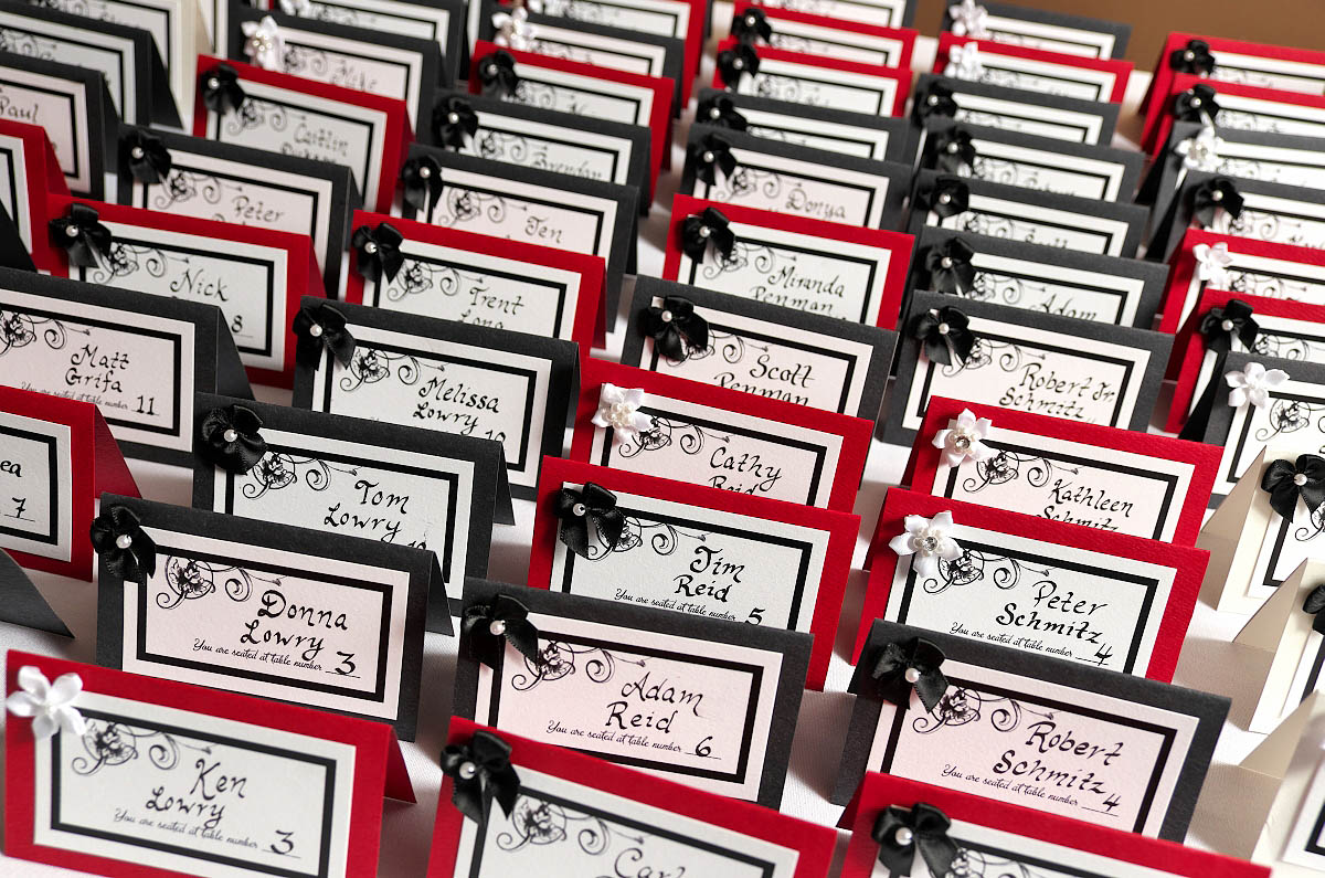 Table seating place cards at Eganridge wedding ceremony