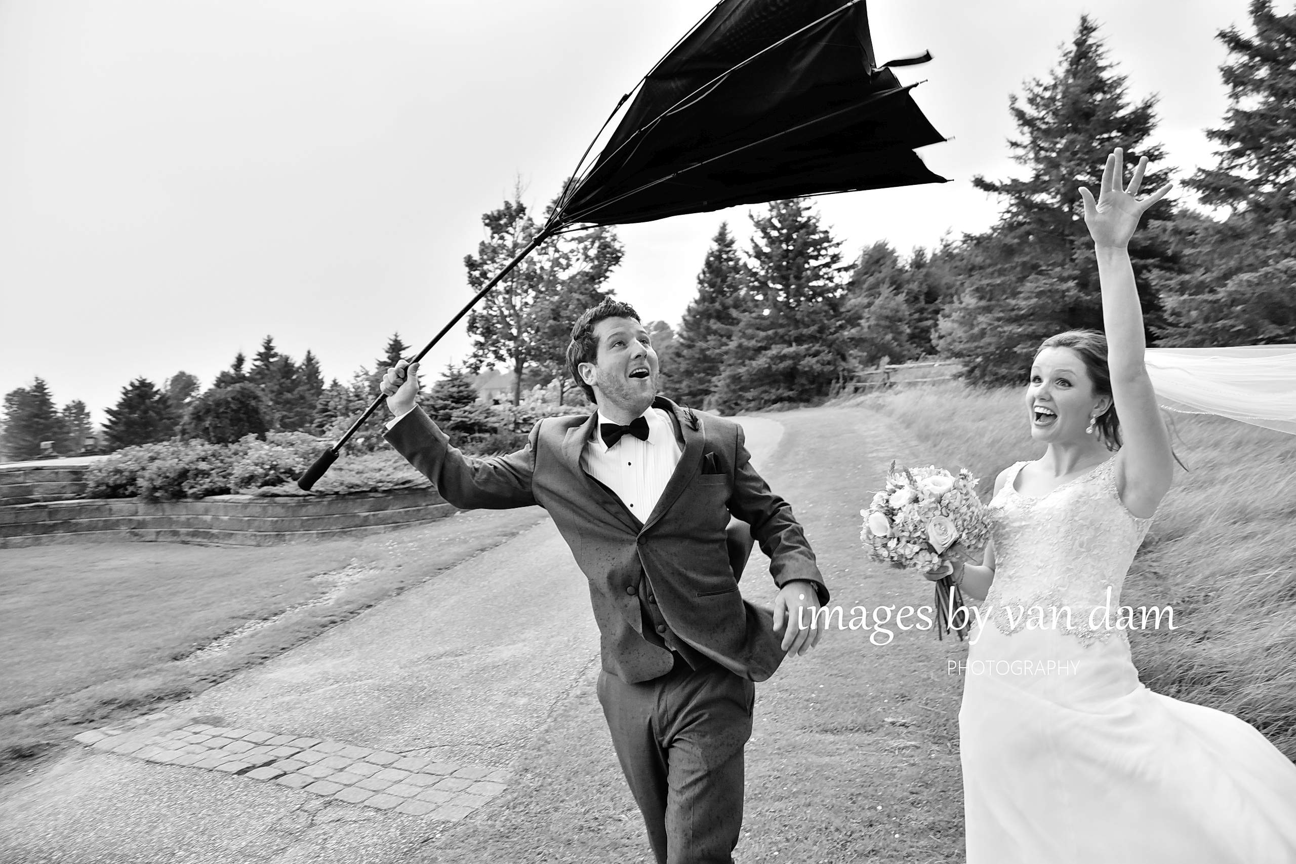 Storm passes through at Orillia wedding at Hawkridge Golf Course