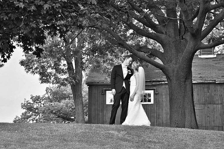 port hope photographer captures penryn mansion wedding at port hope golf and country club and penryn park
