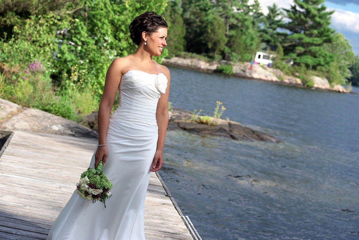 bride by water stoney lake