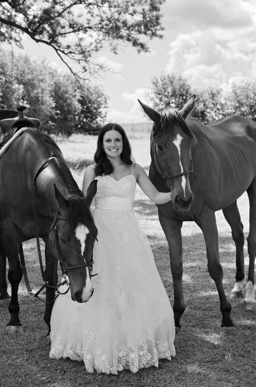bride with horse 23