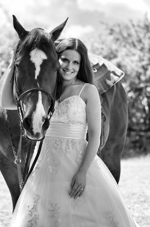 bride with horse 6