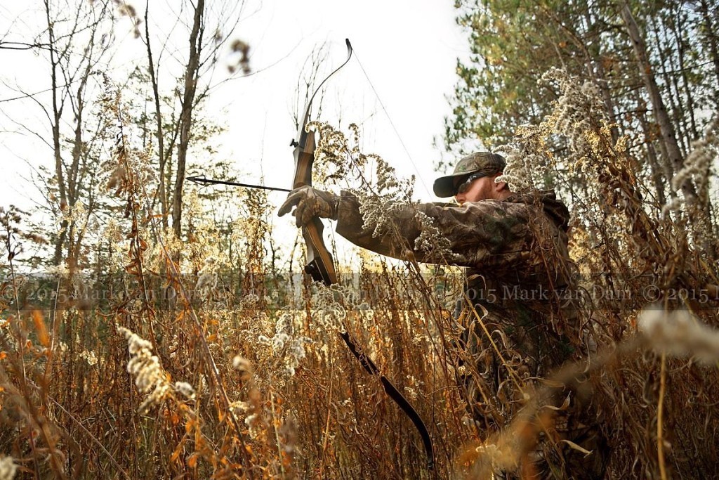 bow hunting photography [110515]A277