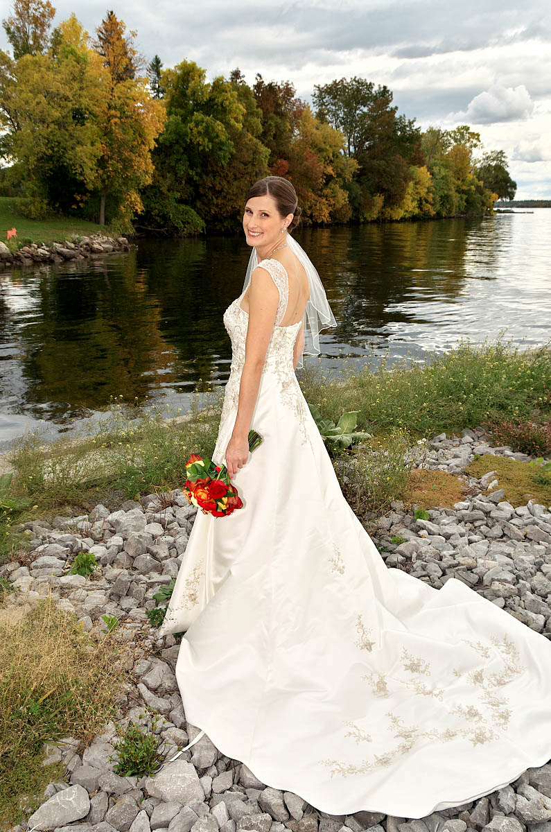 Beautiful bride by Sturgeon Lake at Eganridge wedding