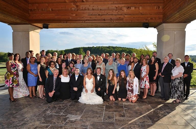 Group photo at The Club at Bond Head wedding