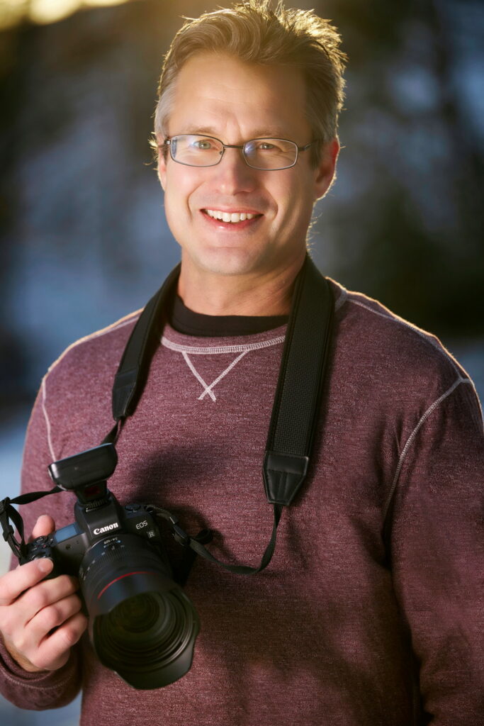 Photo of photographer Mark van Dam